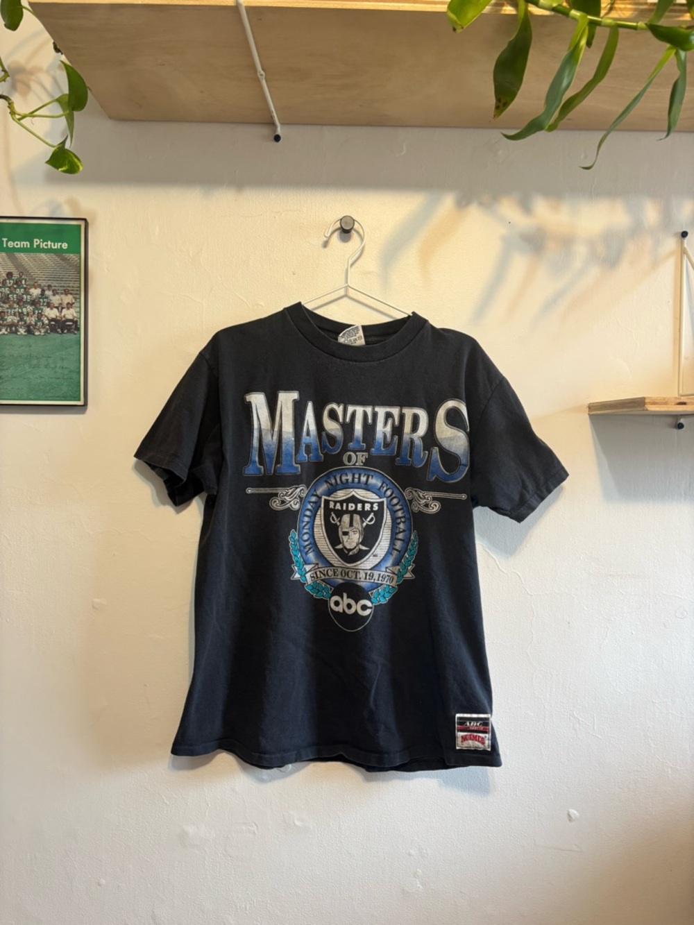 Vintage Oakland Raiders Graphic Tee - Black